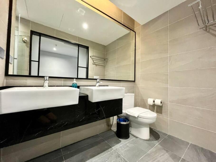 #211 M101 Dang Wangi Klcc View Pool By Livin Apartman Kuala Lumpur Kültér fotó